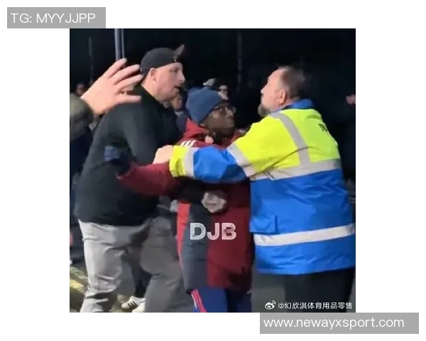 阿森纳球迷与桑德兰球迷发生冲突安保人员介入制止事态升级 阿森纳球迷与桑德兰球迷发生冲突安保人员介入制止事态升级