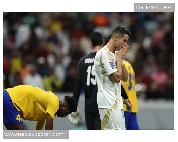 赛哈特海湾主帅对裁判判罚不满指责布罗佐维奇应被红牌罚下