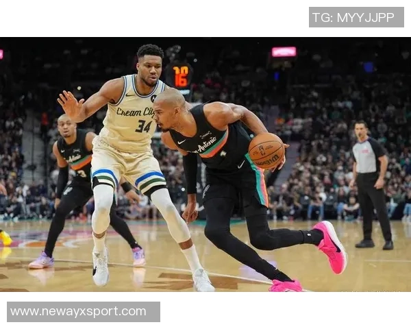 里德表现出色但仍需提升11投7中斩获18分7篮板2助攻1抢断1盖帽三分球命中率待加强